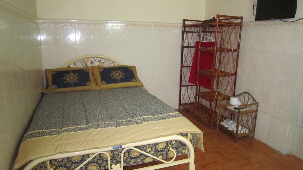 Jun Jun Guesthouse Phnom Penh Ngoại thất bức ảnh