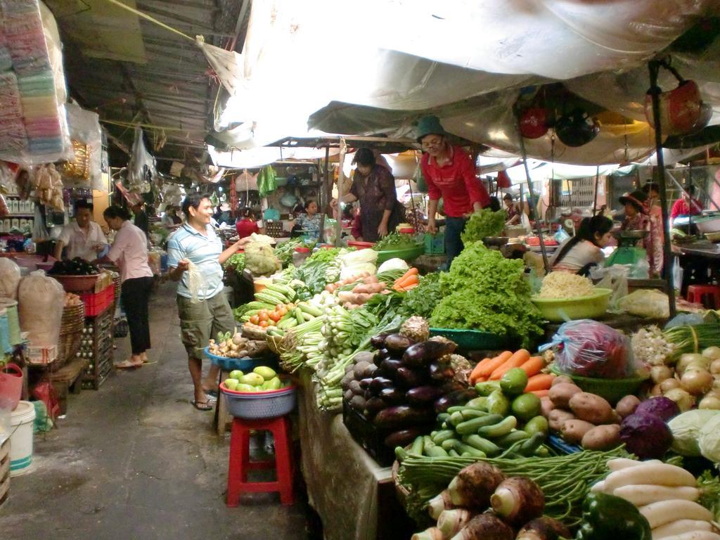 Jun Jun Guesthouse Phnom Penh Ngoại thất bức ảnh