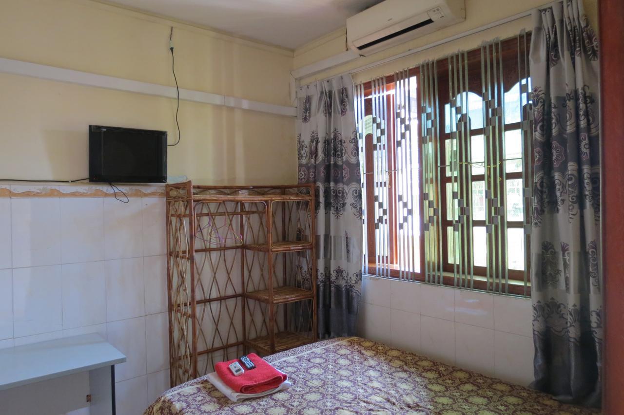 Jun Jun Guesthouse Phnom Penh Ngoại thất bức ảnh